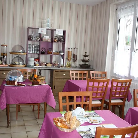 Restaurant Le Grillon Hotel 2*